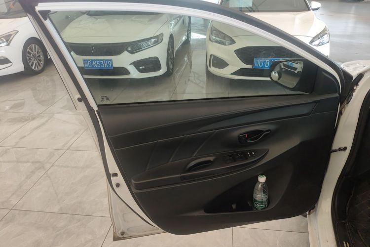 丰田 YARiS L 致享 2017款 1.5E CVT魅动版中控内饰7004