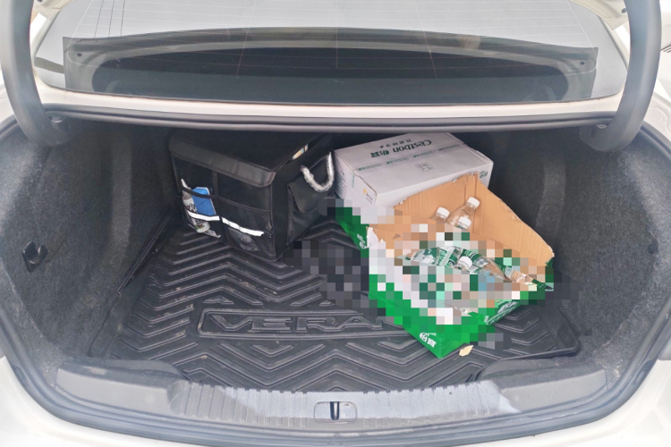 别克 威朗 2018款 三厢 15S 自动领先型中控内饰23