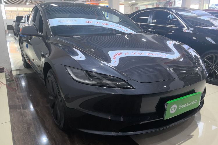 特斯拉 Model 3 2023款 后轮驱动版车身外观3