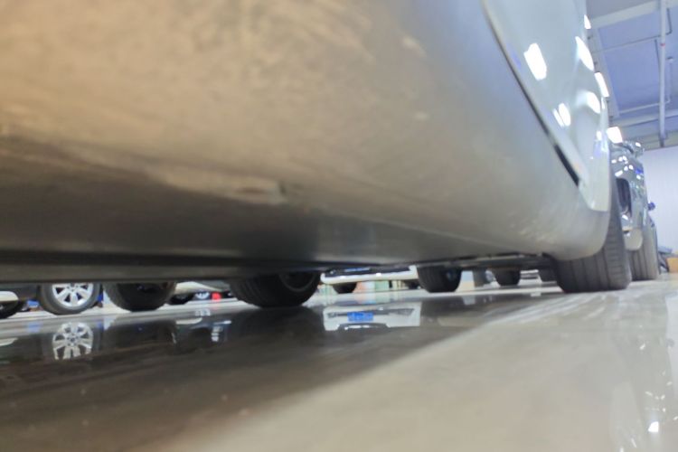 特斯拉 Model Y 2021款 标准续航后驱版局部细节9002