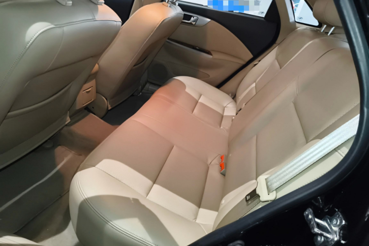 别克 凯越 2013款 1.5L 自动尊享型中控内饰7004