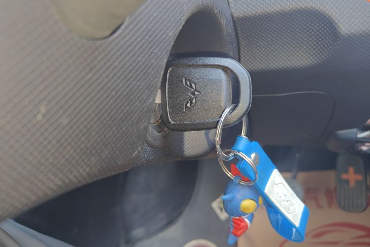 五菱汽车 宏光MINIEV 2020款 自在款 磷酸铁锂中控内饰7001