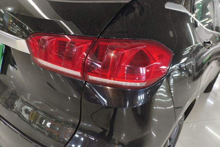 魏牌 VV5 2020款 1.5T 两驱智先锋车身外观6006