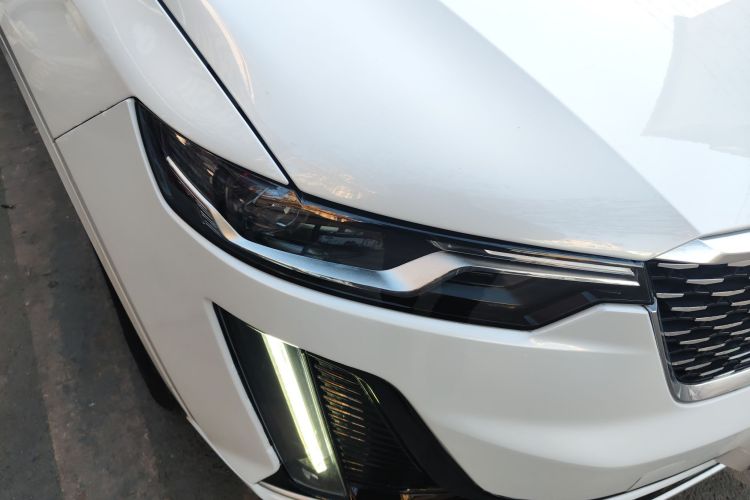 凯迪拉克XT6 2020款 28T 六座四驱风尚型车身外观8