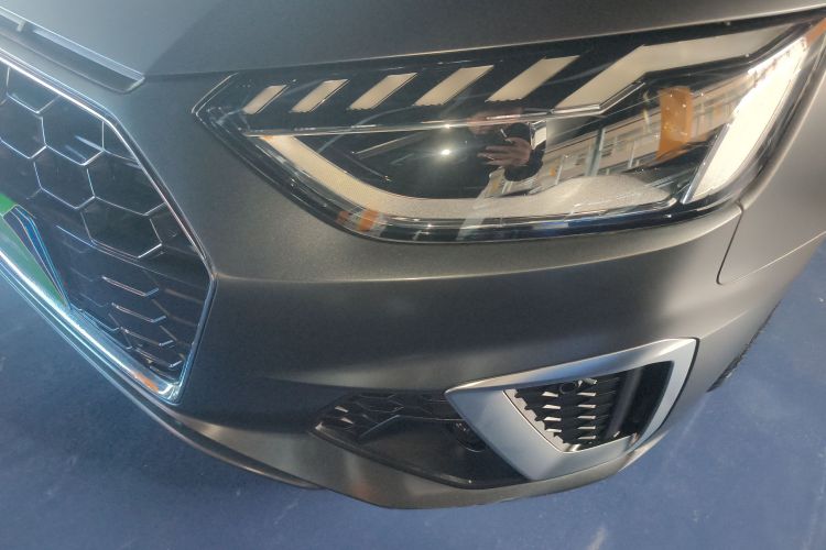 奥迪A4L 2020款 40 TFSI 豪华动感型局部细节36