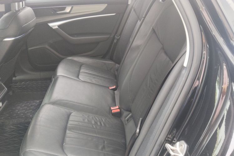 奥迪A6L 2021款 40 TFSI 豪华致雅型中控内饰21