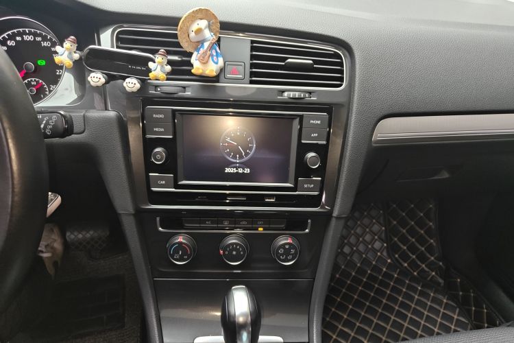 大众 高尔夫 2018款 1.6L 自动舒适型中控内饰16