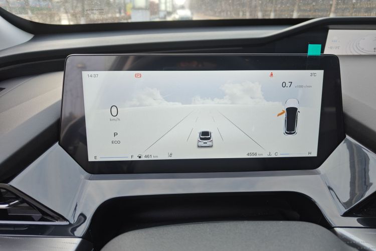 长安欧尚Z6 2023款 蓝鲸 1.5T DCT智领型城市版中控内饰14