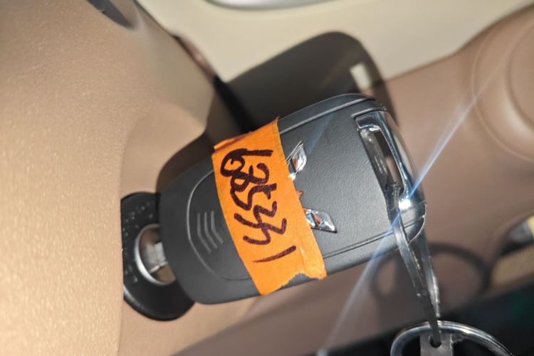 五菱汽车 宏光MINIEV 2025款 四门版 进阶款中控内饰11