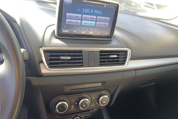 马自达3 昂克赛拉 2014款 三厢 1.5L 手动舒适型局部细节16