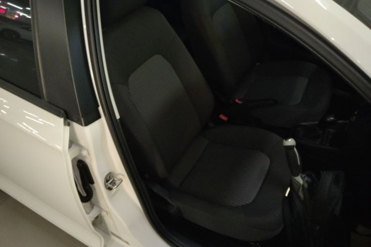 大众 桑塔纳 2021款 1.5L 自动风尚版局部细节41