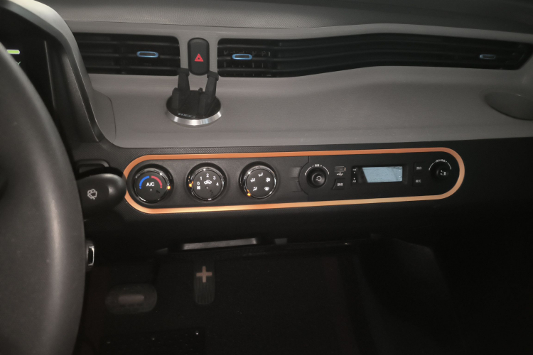 五菱汽车 宏光MINIEV 2020款 悦享款 磷酸铁锂中控内饰16