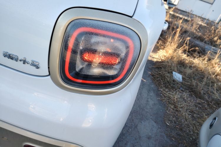 奔腾小马 2026款 222km 萌趣马车身外观6006