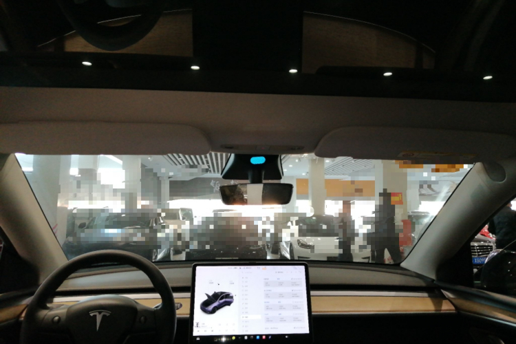 特斯拉 Model Y 2021款 长续航全轮驱动版中控内饰22