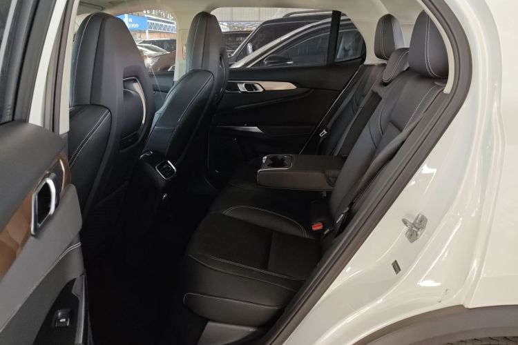 领克01 2019款 2.0T 两驱型版 国VI中控内饰7004