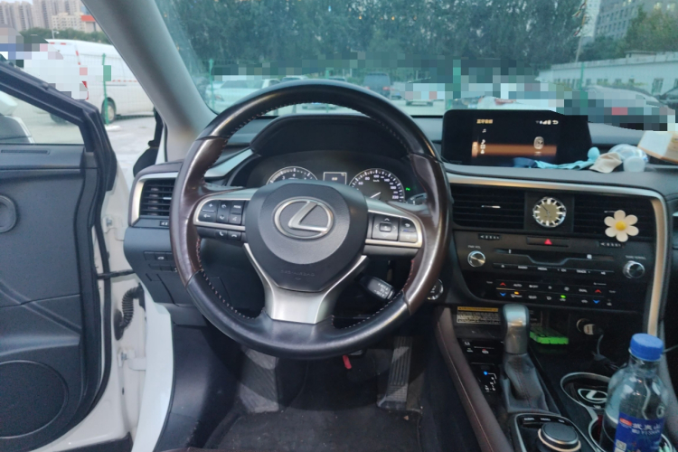 雷克萨斯RX 2016款 300 四驱典雅版 国V中控内饰13