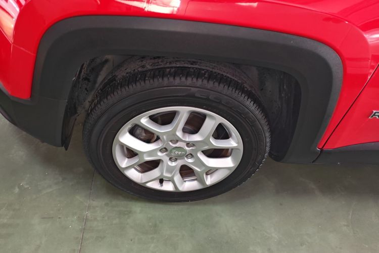 Jeep 自由侠 2016款 1.4T 自动高能版车身外观6003