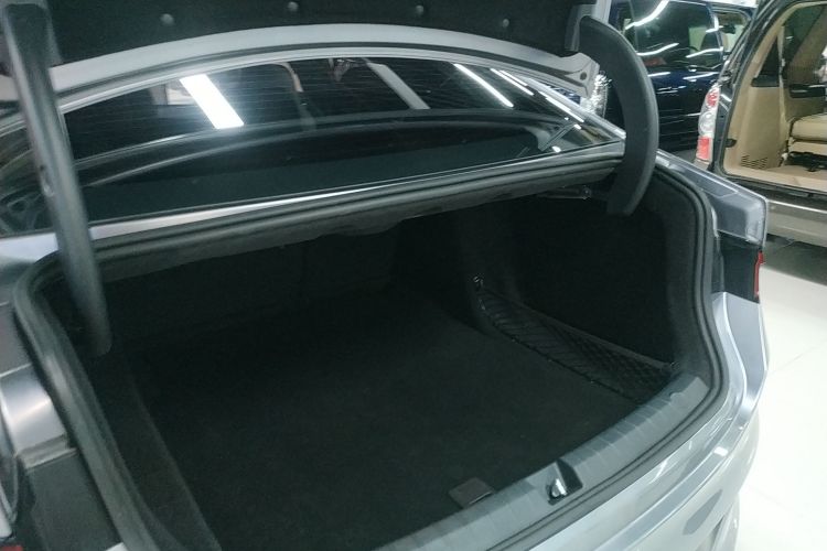 比亚迪 秦PLUS 2023款 冠军版 DM-i 55KM领先型机舱底盘23