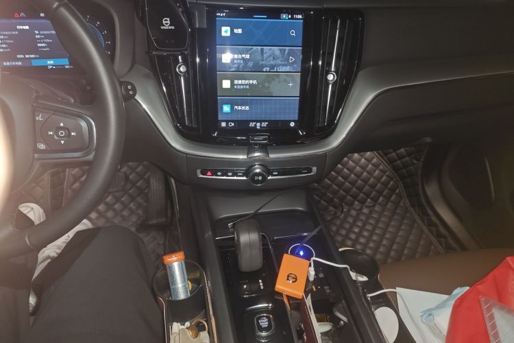 沃尔沃XC60 2022款 B5 四驱智逸豪华版中控内饰16