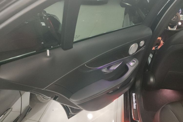 奔驰C级 2020款 改款 C 260 L 运动版中控内饰7008