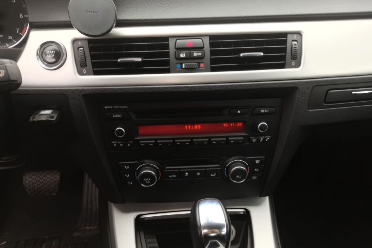 宝马3系(进口) 2011款 320i双门轿跑车局部细节16