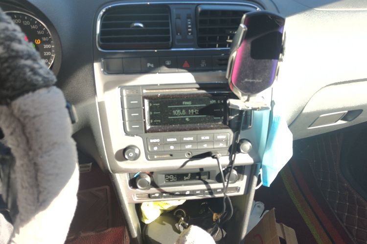 大众 2014款 1.6L Cross Polo 自动局部细节16