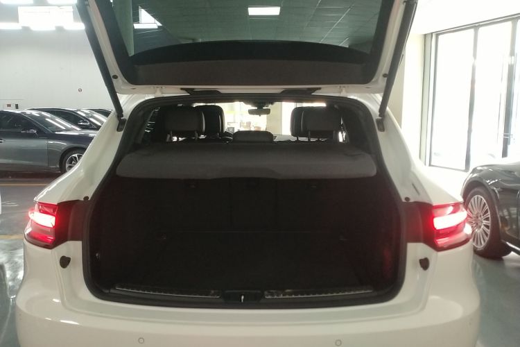 保时捷 2021款 Macan 2.0T中控内饰23