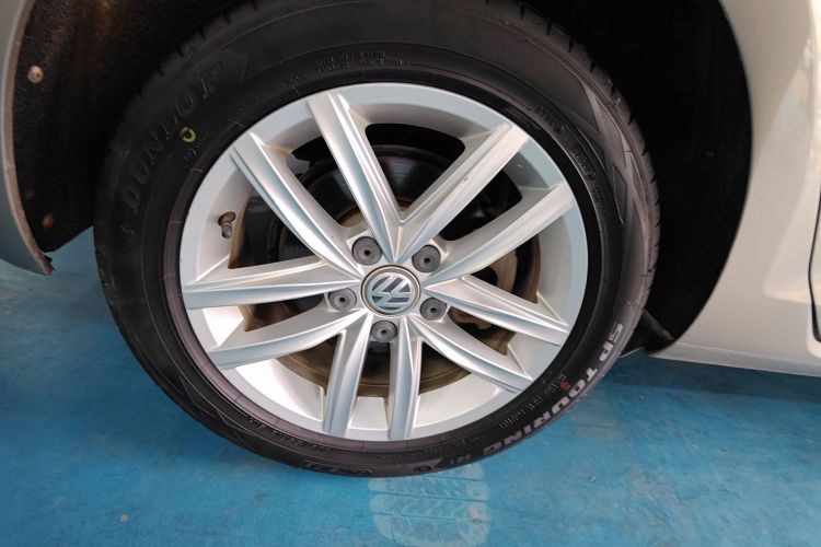 大众 高尔夫 2018款 230TSI 自动舒适型车身外观6004