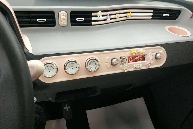 五菱汽车 宏光MINIEV 2022款 马卡龙臻享款 磷酸铁锂中控内饰16