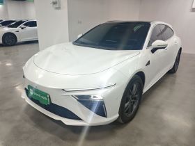 哪吒汽车 哪吒S猎装 2024款 增程300 标准版