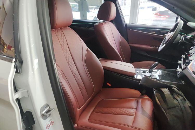 宝马5系 2021款 改款 525Li M运动套装局部细节41