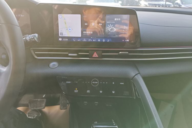 现代 伊兰特 2021款 1.5L CVT LUX尊贵版局部细节16