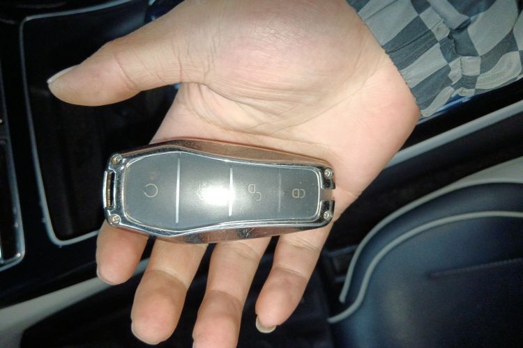 比亚迪 秦PLUS 2021款 DM-i 55KM 旗舰型中控内饰7001