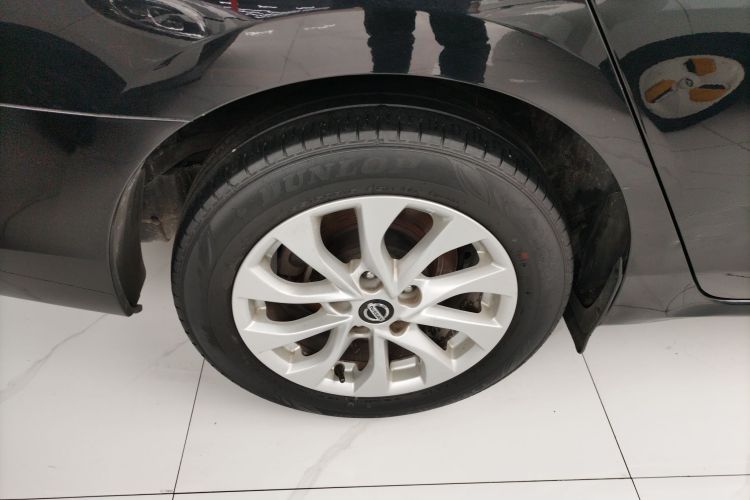 日产 轩逸 2021款 经典 1.6XL 手动豪华版车身外观6008