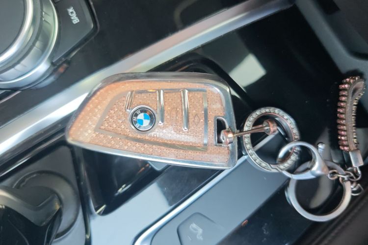 宝马X3 2019款 xDrive25i M运动套装中控内饰11