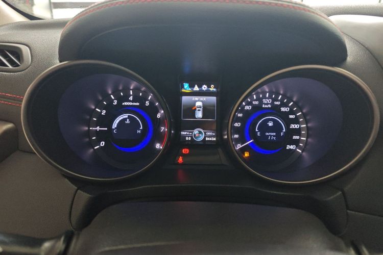 长安CS75 2017款 尚酷版 1.5T 手动锋享型中控内饰14