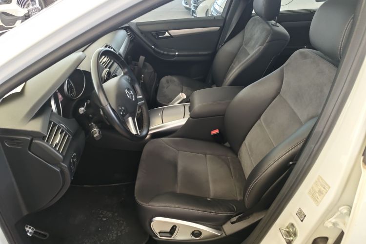 奔驰R级 2014款 R 320 4MATIC 商务型中控内饰20