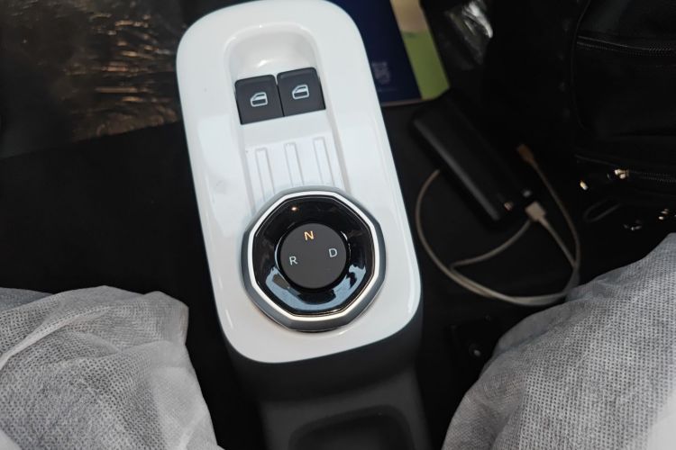 吉利银河 熊猫 2025款 210km 元气熊中控内饰18