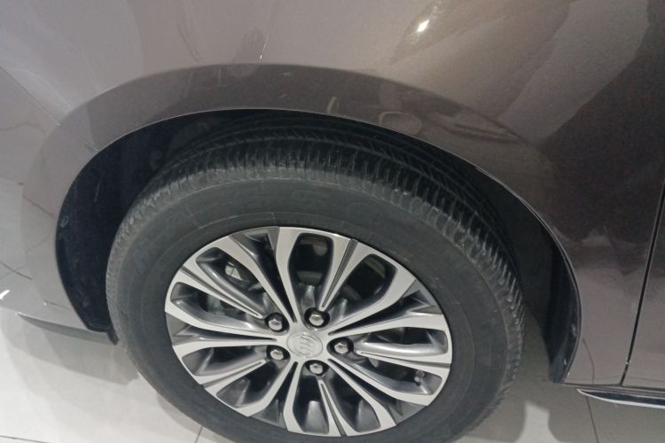 别克GL8 2023款 陆上公务舱 智享型车身外观6007