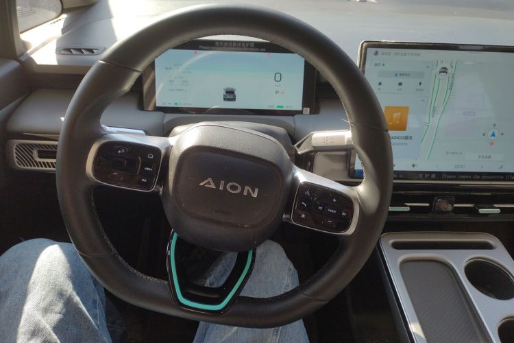 埃安 AION Y 2023款 Plus 610 智领版 三元锂中控内饰13