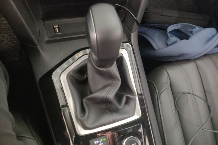 标致408 2022款 1.6T 追光版中控内饰18