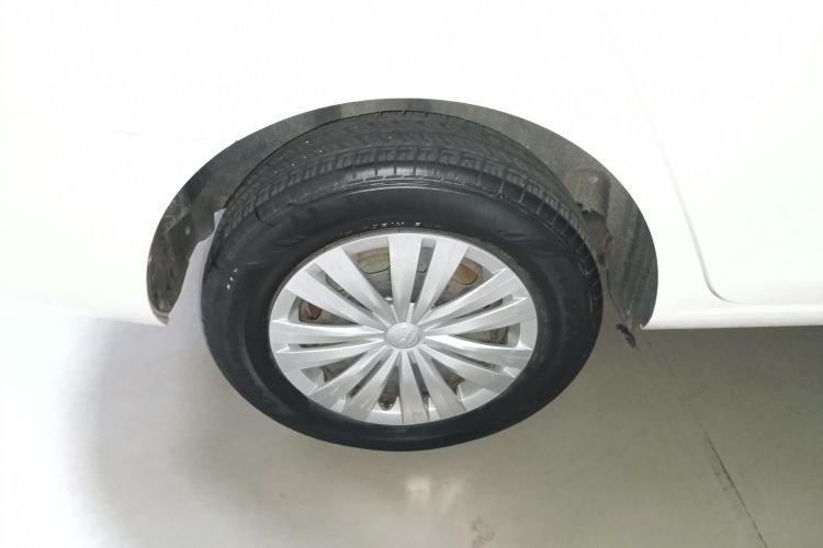 大众 桑塔纳 2018款 1.5L 自动风尚版车身外观6008