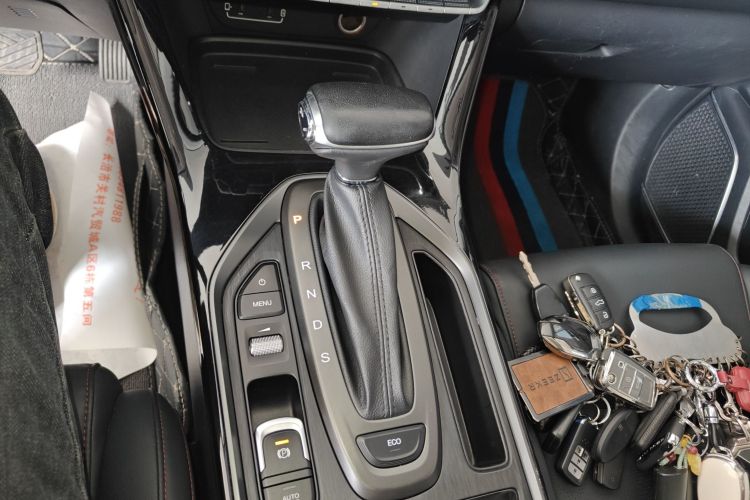 广汽传祺 传祺GS4 2020款 270T 自动精英科技版中控内饰18