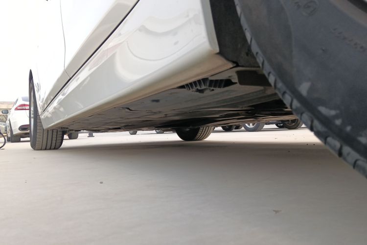 宝马3系 2016款 316Li 时尚型局部细节9002