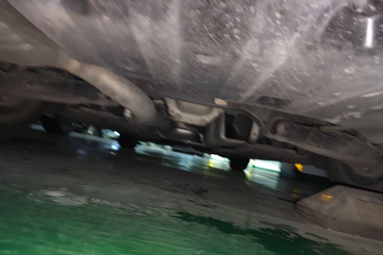 奔驰C级 2020款 改款 C 260 L 运动版局部细节9009