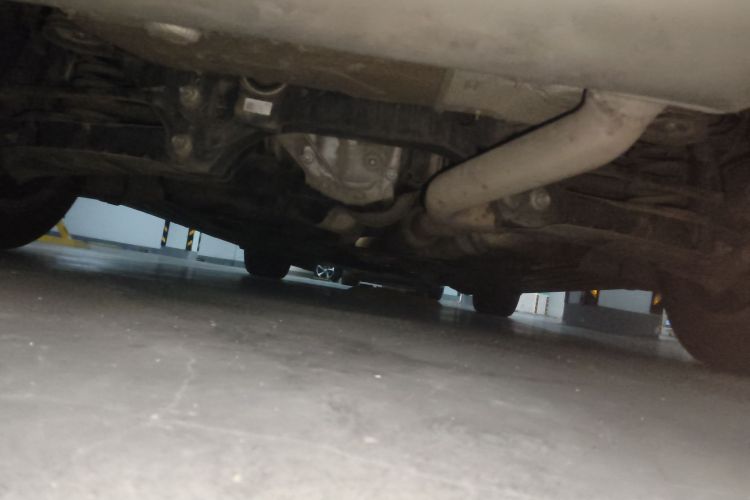 宝马3系 2017款 320Li 时尚型局部细节9009