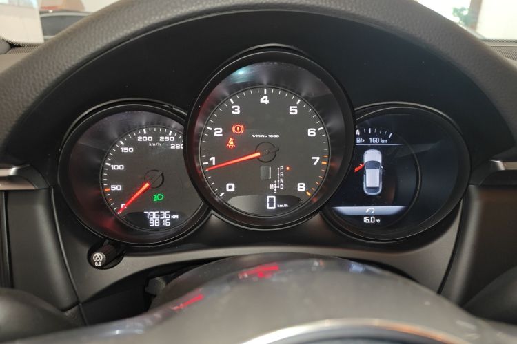 保时捷 2020款 Macan 2.0T中控内饰14