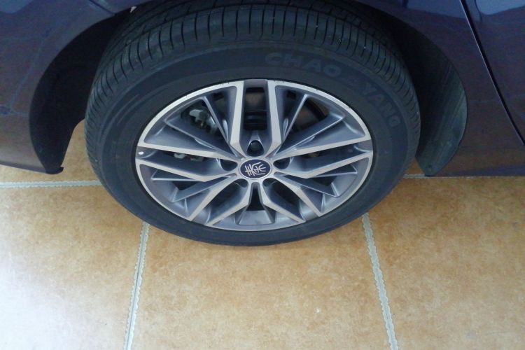 比亚迪 秦PLUS 2023款 冠军版 EV 420KM领先型车身外观6008