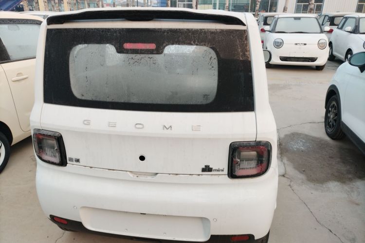 吉利银河 熊猫 2025款 210km 元气熊车身外观6