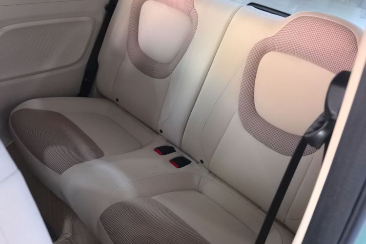 五菱汽车 宏光MINIEV 2024款 第三代 215km 青春版中控内饰7004